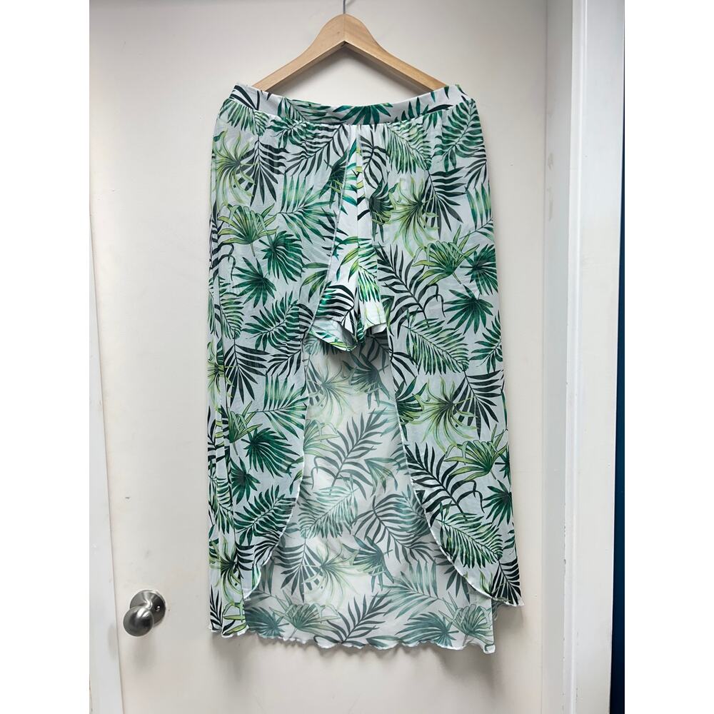 Tropical Leaf Print Wrap Shorts/Skirt XL No Boundaries (15-17)
